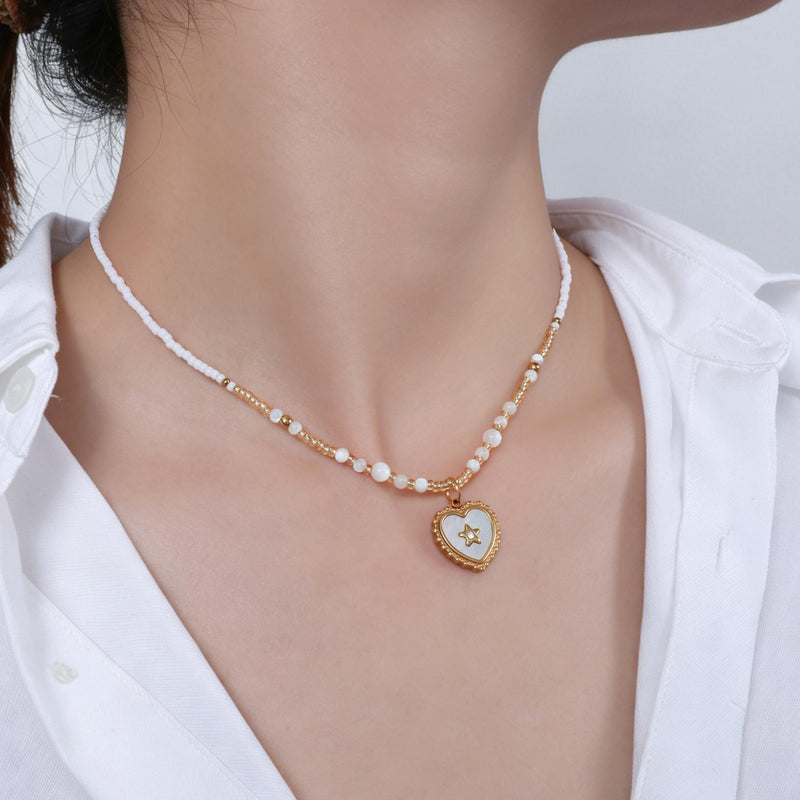 Nura – Collar con piedra