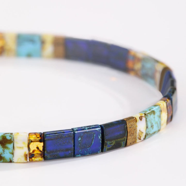 Asa - bracelet en perles Miyuki porté au poignet