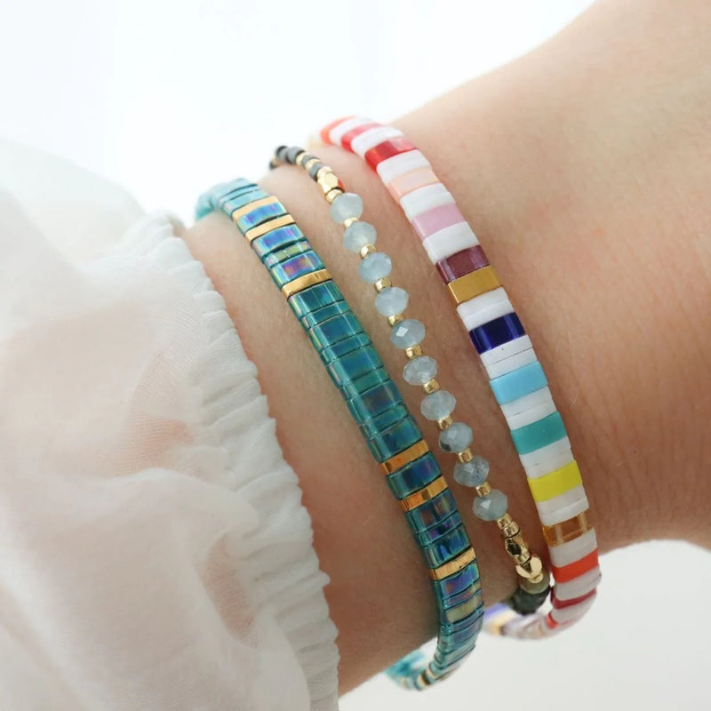 Linnea - bracelet en perles Miyuki porté au poignet