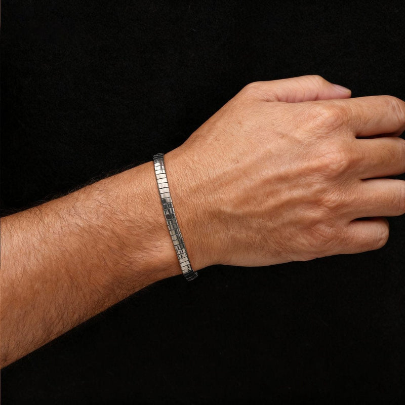 Lyna - bracelet en perles Miyuki porté au poignet