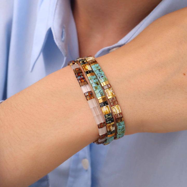 Parure Jeanne - bracelet en perles Miyuki porté au poignet