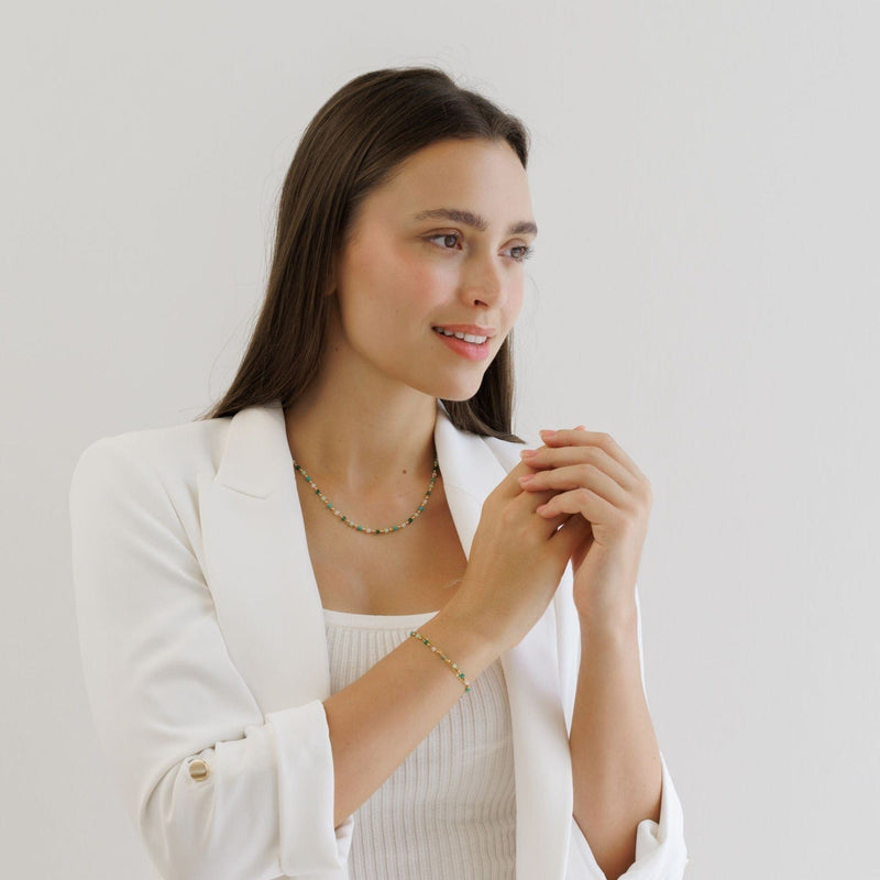 Ela - collier en perles Miyuki porté